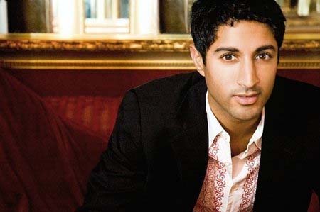 Maulik Pancholy Check him out on the Showtime hit \
