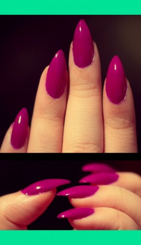 stiletto-nails