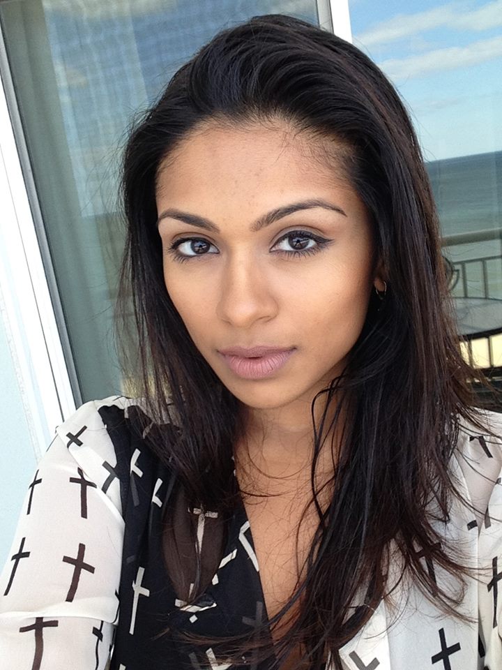 Snestorm chauffør væv Video: In Time For Spring Makeup Tutorial - Brown Girl Magazine