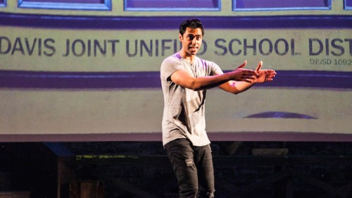 Hasan-Minhaj-Homecoming-King-7-Photo-Credit-Andrew-Kist1