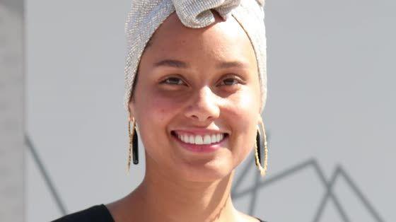 Alicia Keys' Makeup Movement' and the Difference Liberation and Empowerment Brown Girl