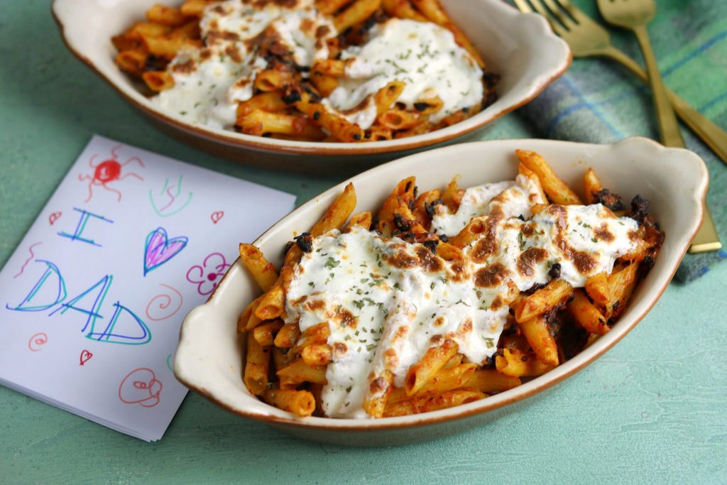 Cheesy Baked Mushroom Penne Pasta: A Recipe for Dad